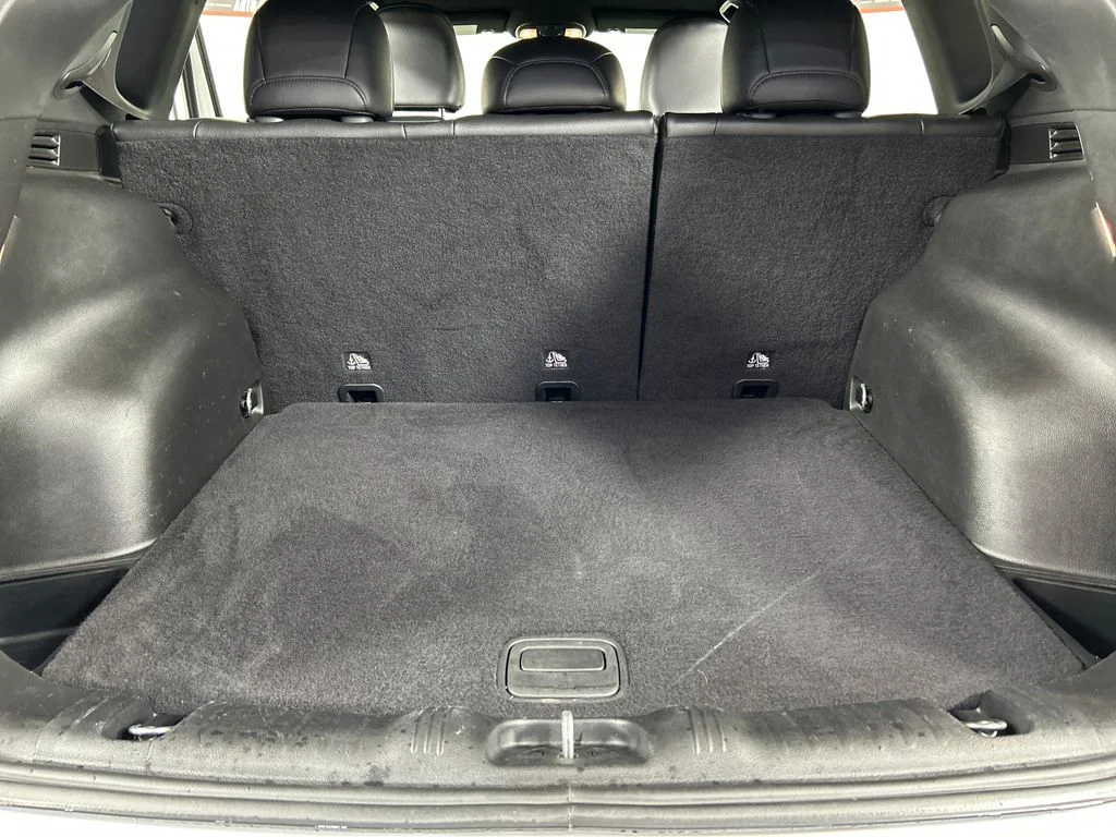 Used 2025 White Jeep Trailhawk image 20