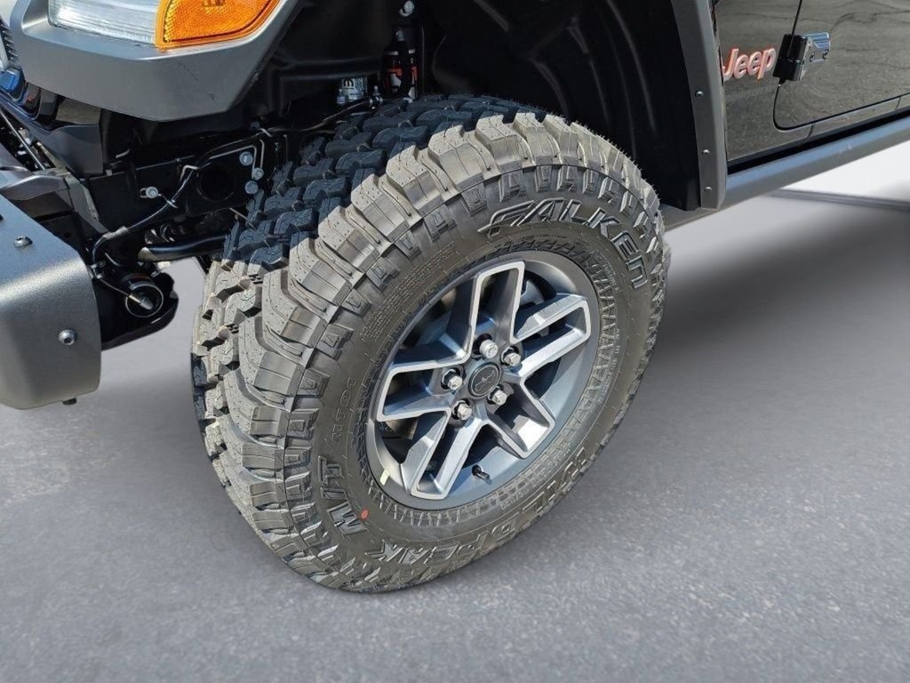 New 2026 Black Clear-Coat Exterior Paint Jeep Mojave X image 9