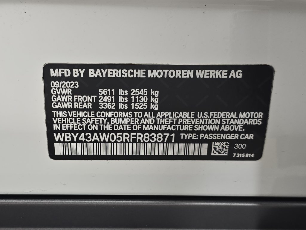 Certified Used 2024 Alpine White BMW eDrive35 image 34