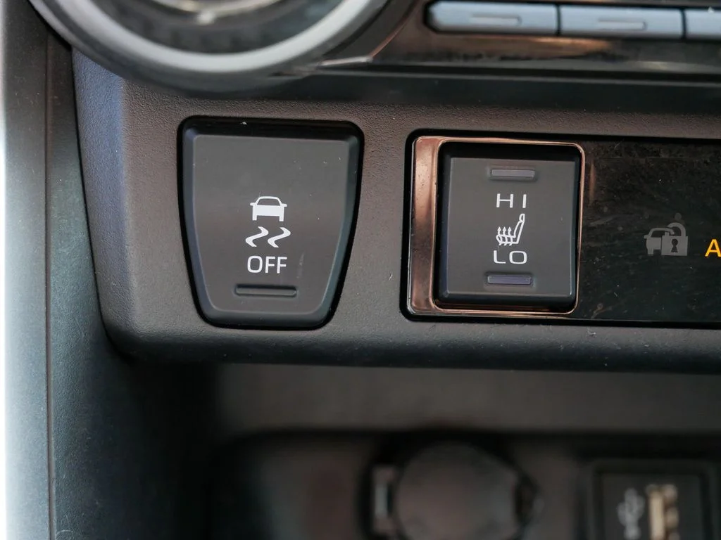 Used 2023 Gray Toyota XLE Premium image 21