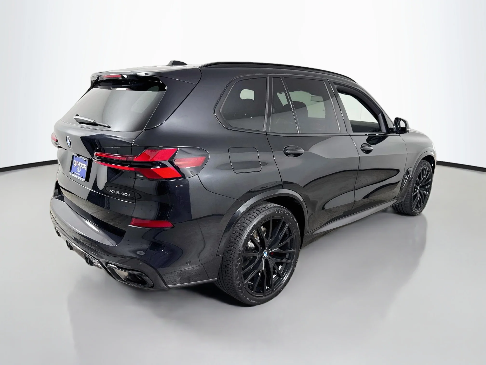 Used 2025 Black Sapphire Metallic BMW xDrive40i image 7