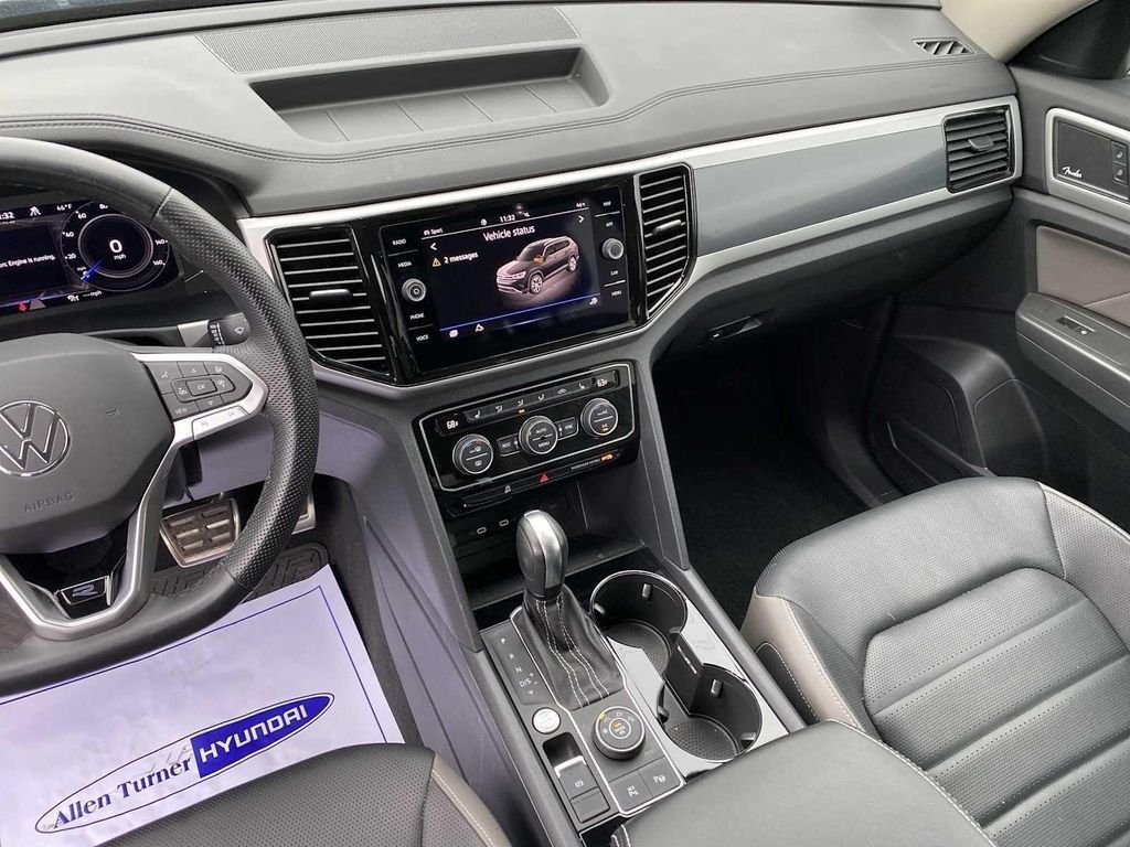 Used 2022 Gray Volkswagen 3.6L V6 SEL Premium R-Line image 14