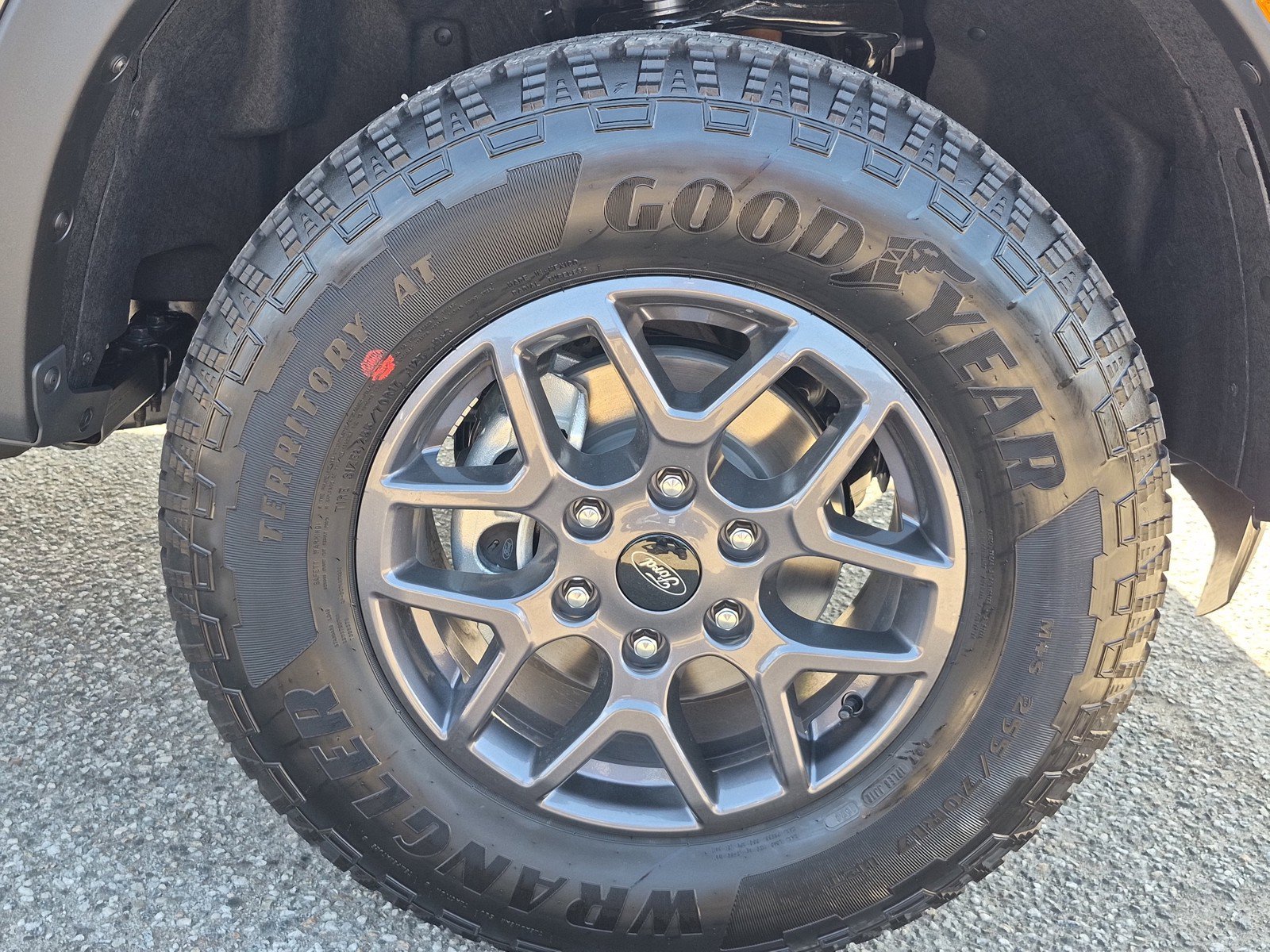 New 2026 Carbonized Gray Metallic Ford XLT image 16