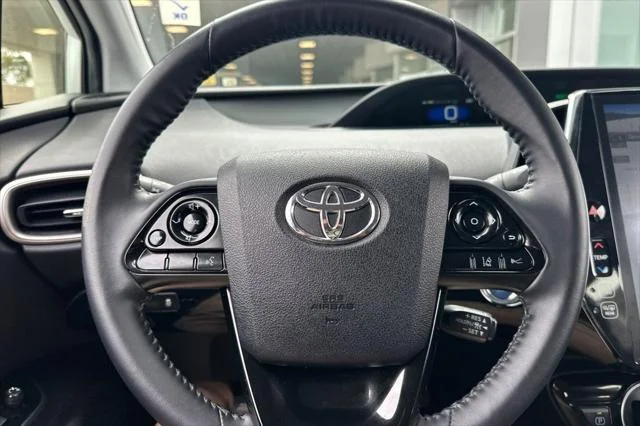 Certified Used 2021 Wind Chill Pearl Toyota  image 23