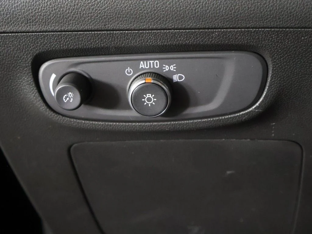 Used 2025 Black Buick Sport Touring image 32