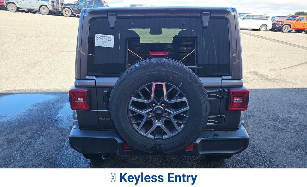 Certified Used 2026 Gray Jeep Sahara image 13
