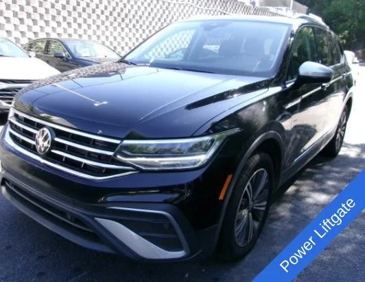 Used 2024 Deep Black Pearl Effect Volkswagen 2.0T Wolfsburg Edition image 8