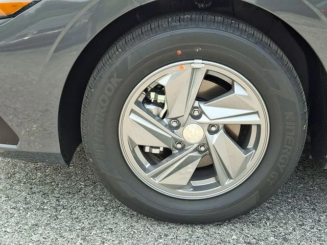 New 2026 Gray Hyundai SE image 18