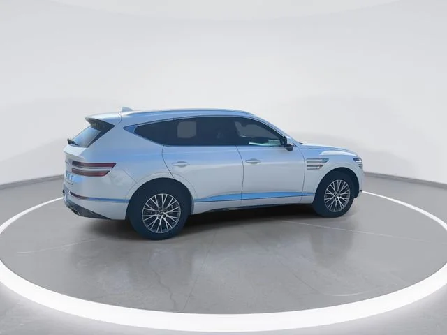 Used 2024 White Genesis 2.5T image 7