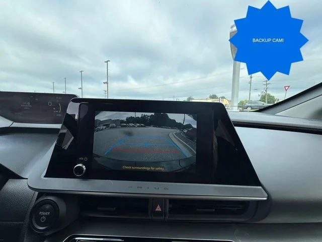Used 2025  Toyota LE image 18
