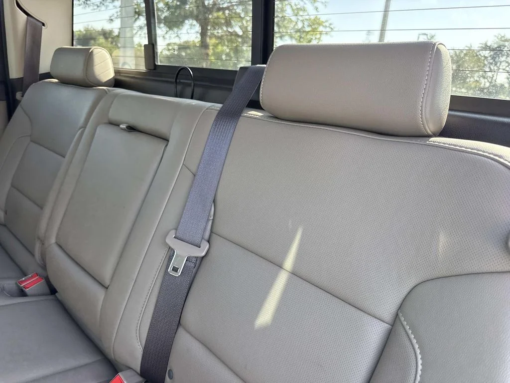 Used 2018 Red GMC SLT image 16