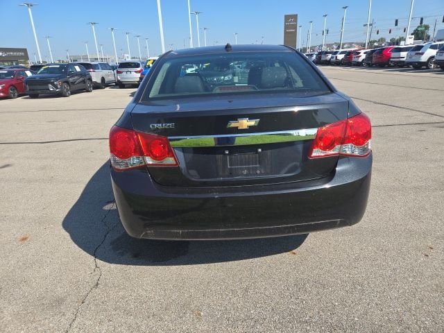 Used 2013 Black Chevrolet LS image 3