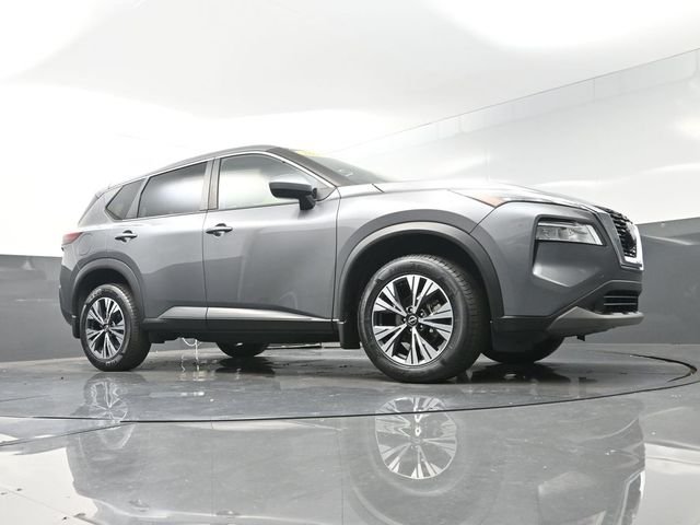 Used 2023 Gray Nissan SV image 33