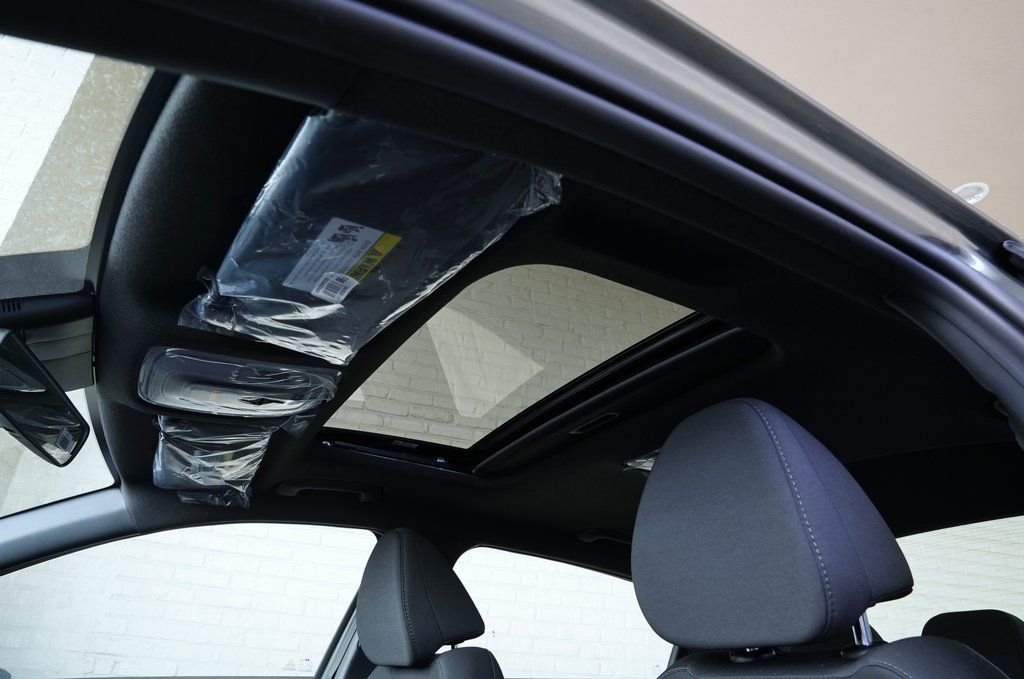 New 2026 Amazon Gray Hyundai SEL Sport Premium image 29