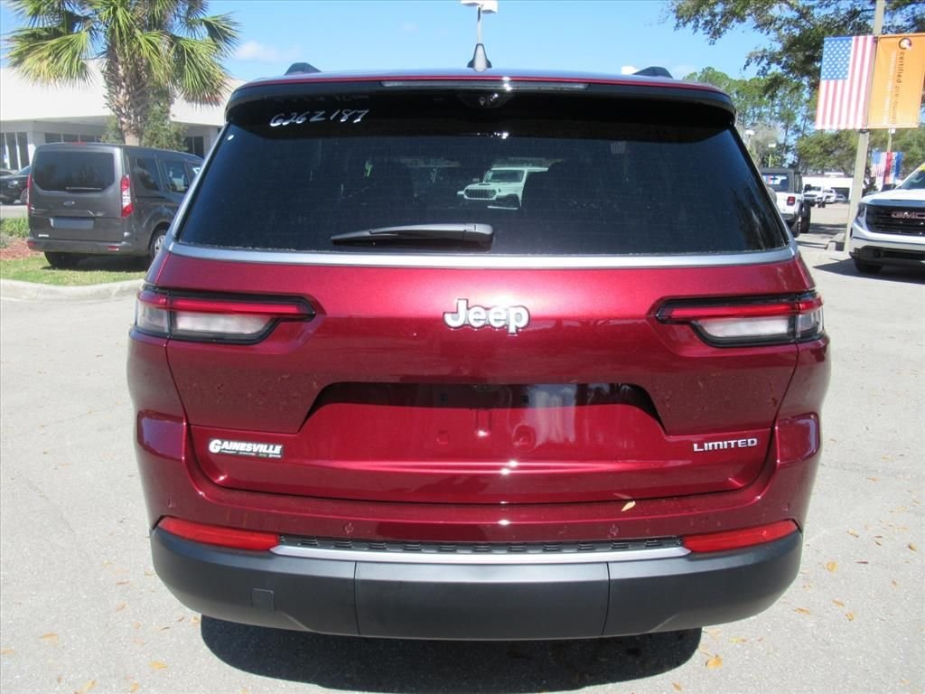 New 2026 Velvet Red Pearl-Coat Exterior Paint Jeep Limited image 6