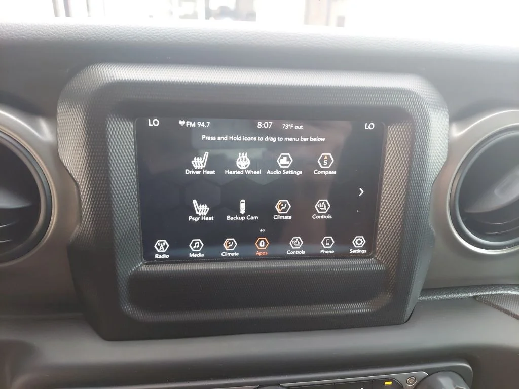 Used 2018 Silver Jeep Unlimited Sport S image 22