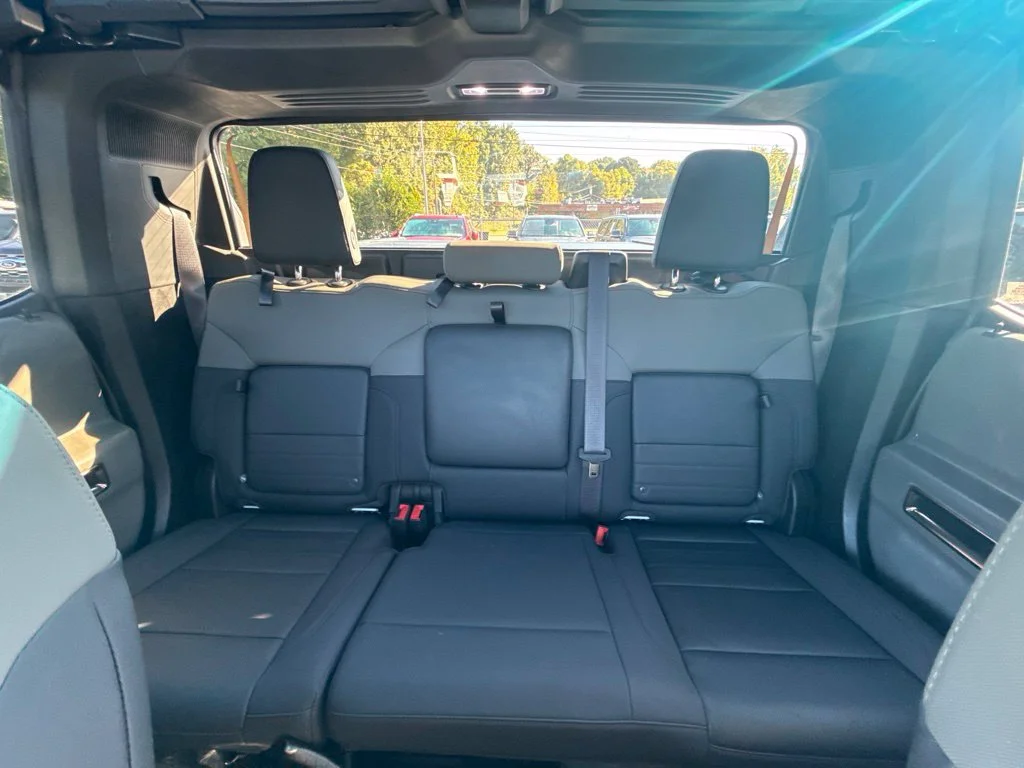 Used 2024 White GMC 2X image 11