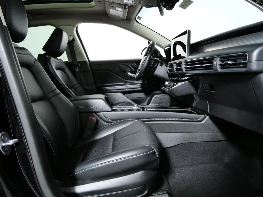 Certified Used 2023 Black Lincoln Standard image 9
