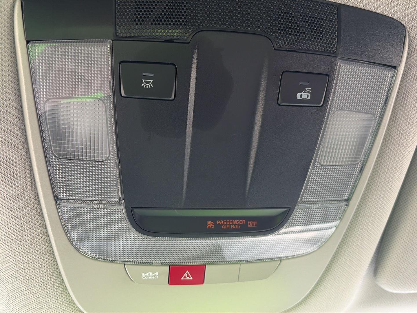 Used 2025 Glacial White Pearl Kia S image 17