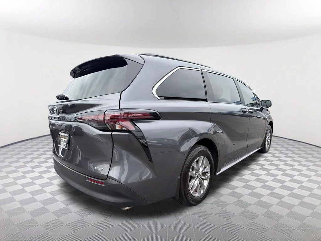 Used 2025 Gray Toyota XLE image 5