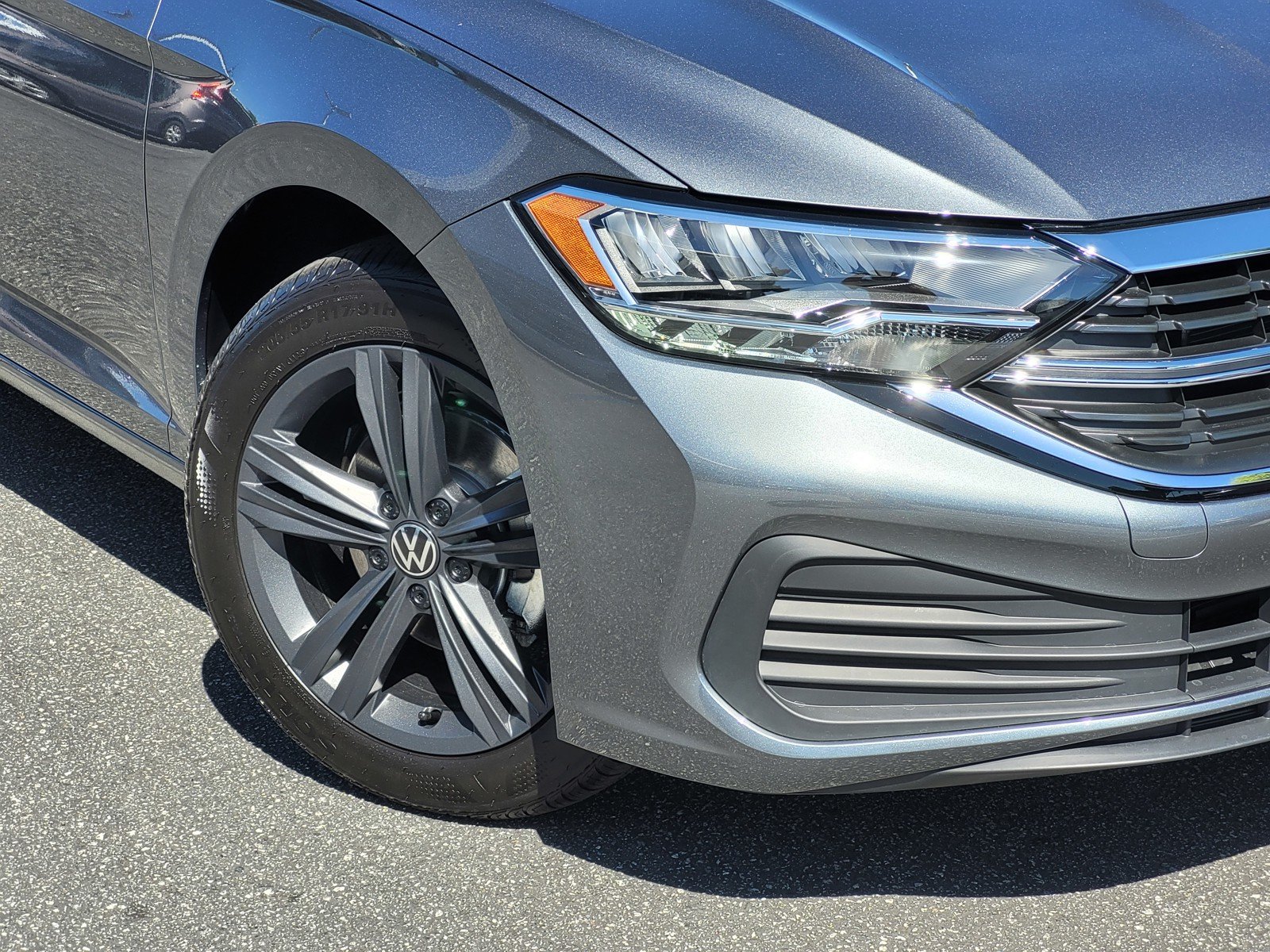 New 2024 Gray Volkswagen 1.5T SE image 3
