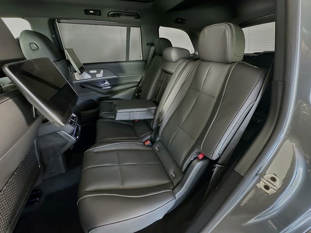 New 2026 Selenite Grey Metallic Mercedes-Benz GLS 580 image 59