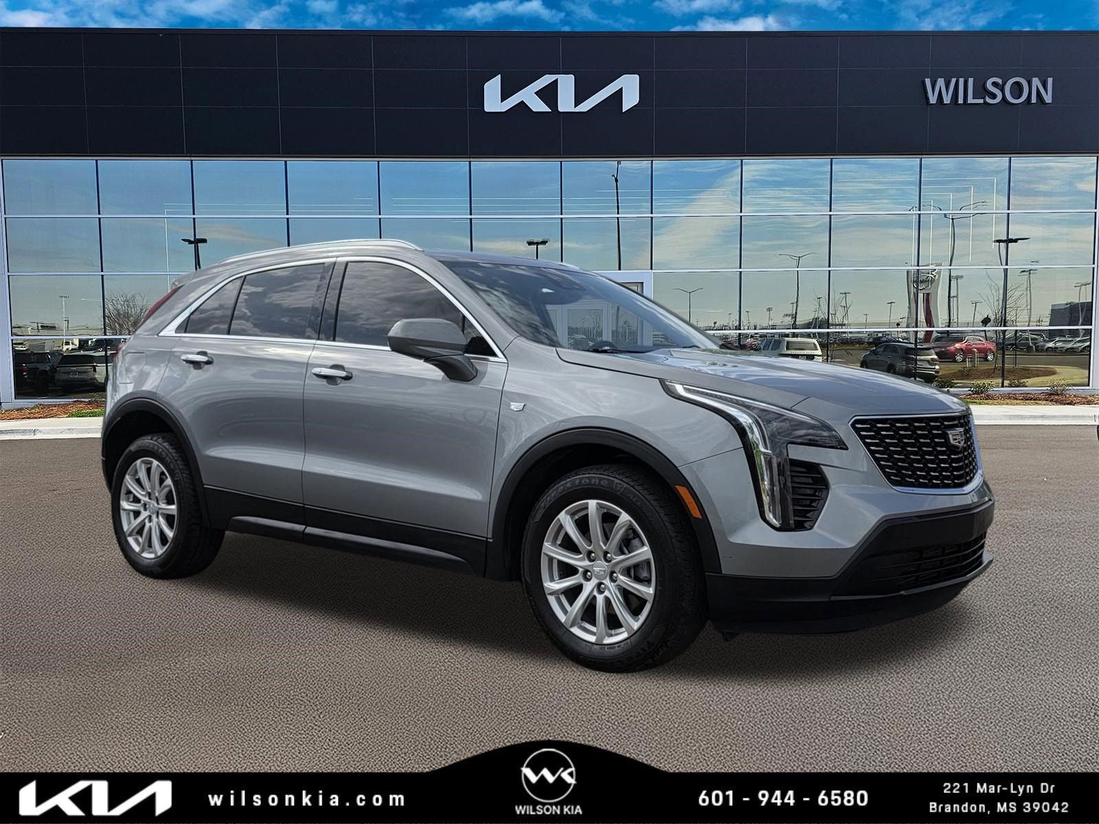2023 Cadillac XT4 Luxury AWD's photo
