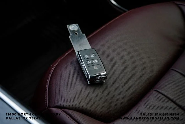 New 2026  Land Rover SE image 56