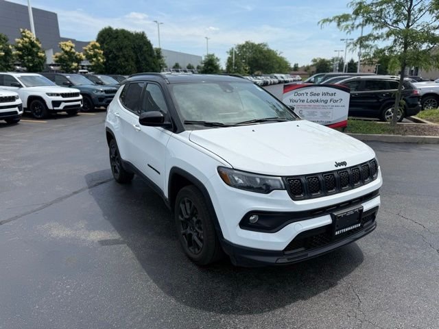 Certified Used 2023 Bright White Clearcoat Jeep Latitude image 6