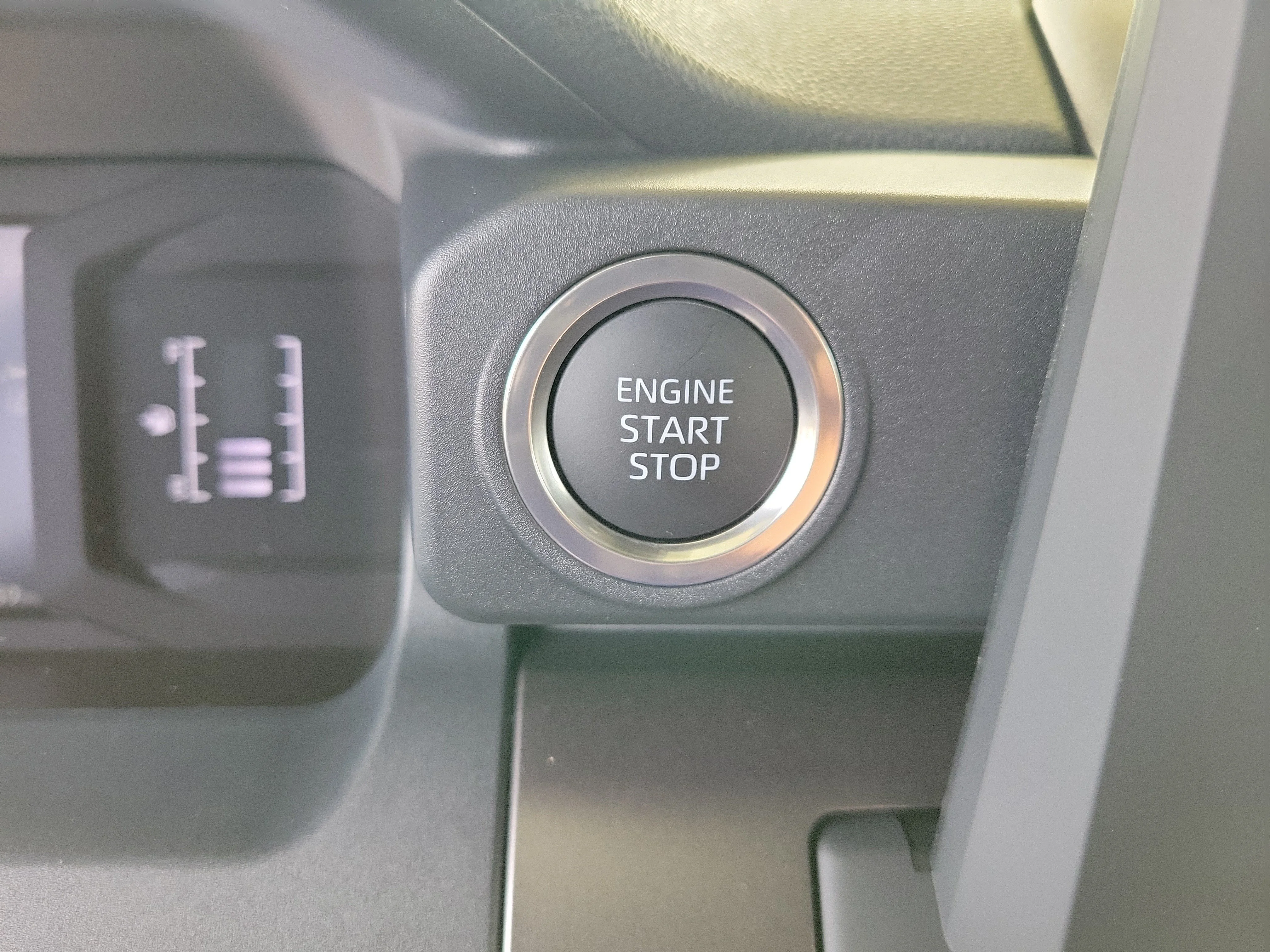 Used 2026 Cutting Edge Toyota SR5 image 8