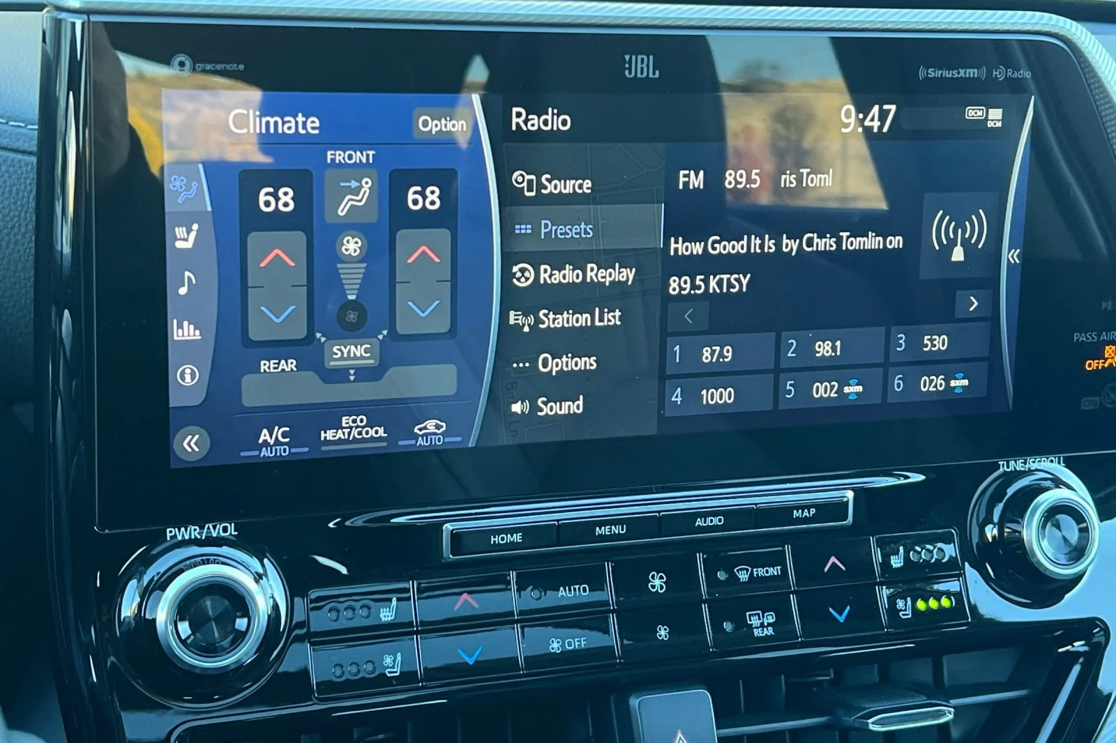 Certified Used 2022 Wind Chill Pearl Toyota Platinum image 21