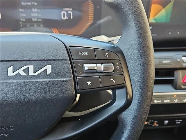 Used 2025 Black KIA LXS (IVT) image 18
