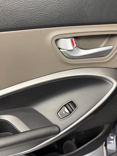 Used 2014 Blue Hyundai Base image 56