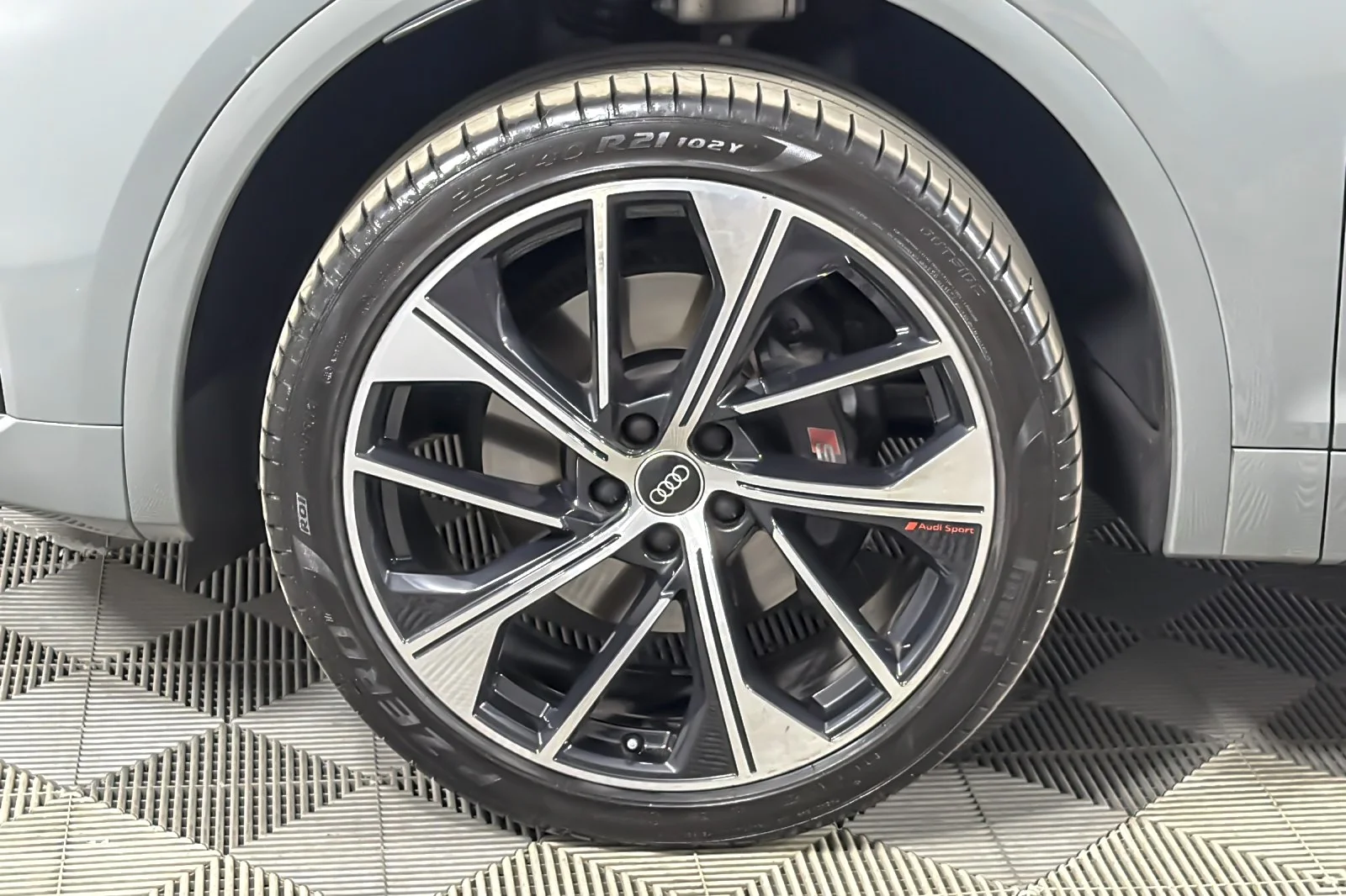 Used 2022 Quantum Gray Audi Premium Plus 3.0 TFSI quattro image 25