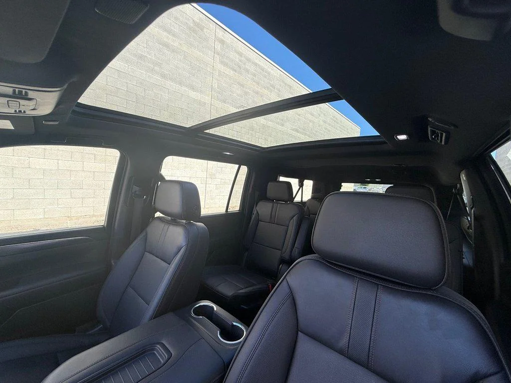 2024 Chevrolet Suburban RST - Photo 36