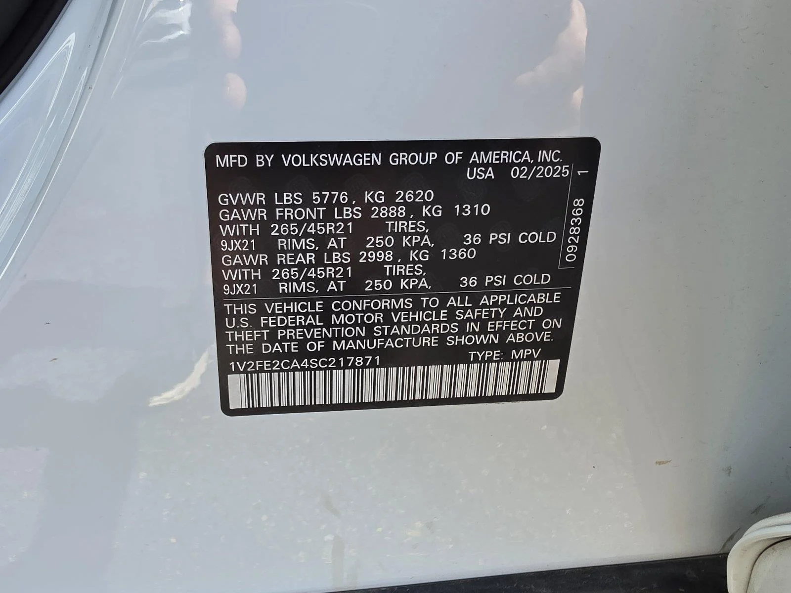 Used 2025 Opal White Pearl Volkswagen 2.0T SEL Premium R-Line image 28