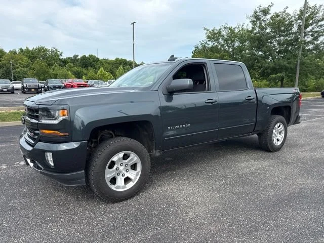 Used 2017 GRAPHITE METALLIC Chevrolet LT image 3