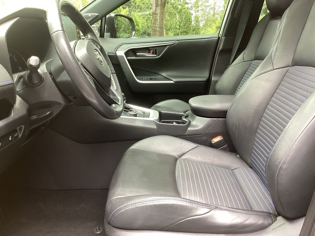 Used 2021 Silver Toyota XSE image 5