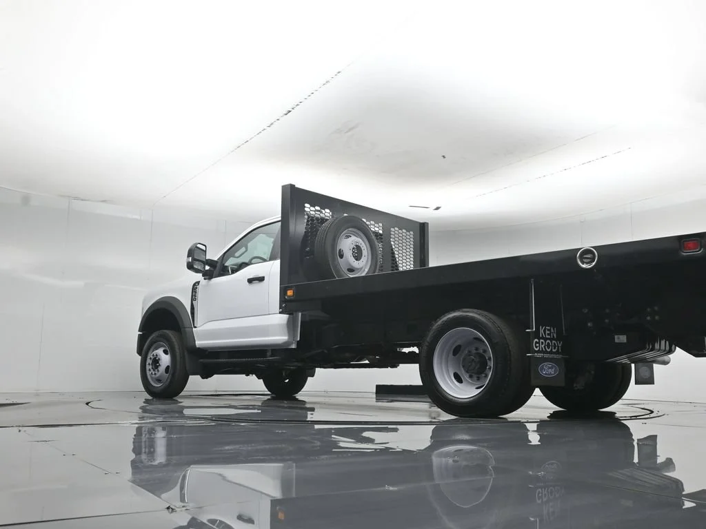 New 2026 Oxford White Ford XL image 3