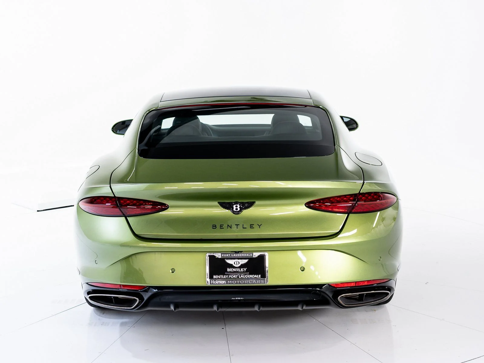 New 2026 Tourmaline Green - by Mulliner Bentley Azure image 4