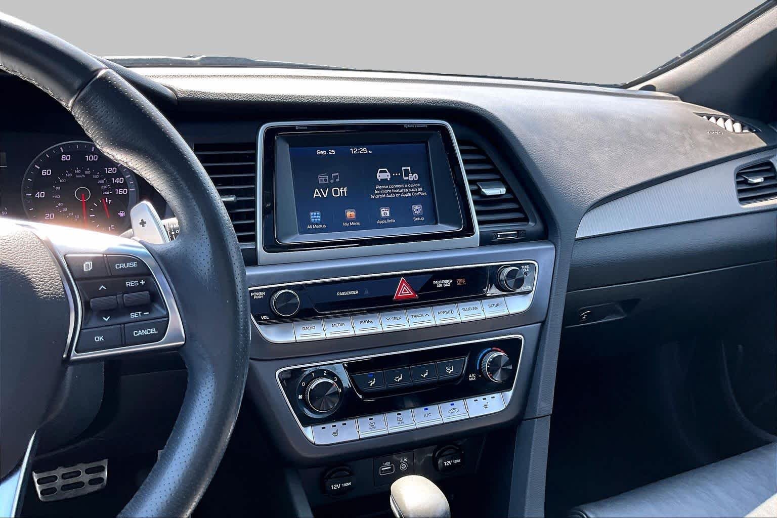 Used 2018 Machine Gray Hyundai Sport image 7