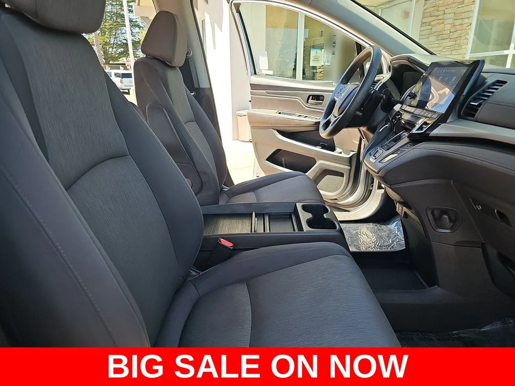 Used 2019 Blue Honda EX image 10