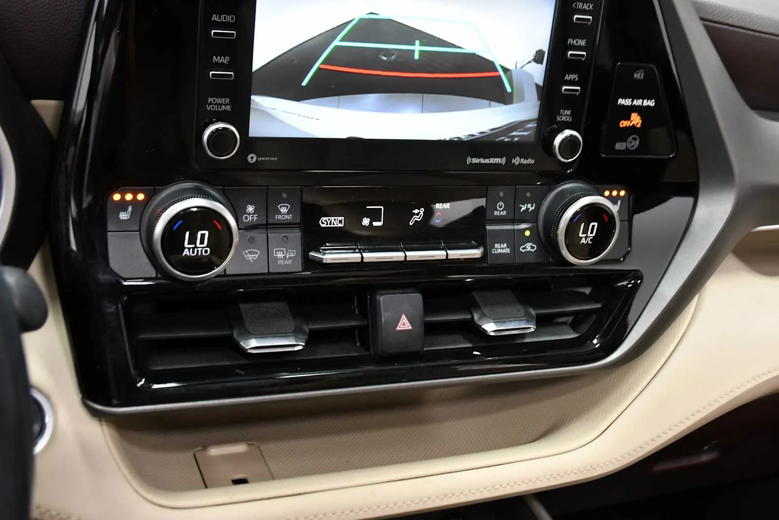 Used 2021 Blizzard Pearl Toyota XLE image 21
