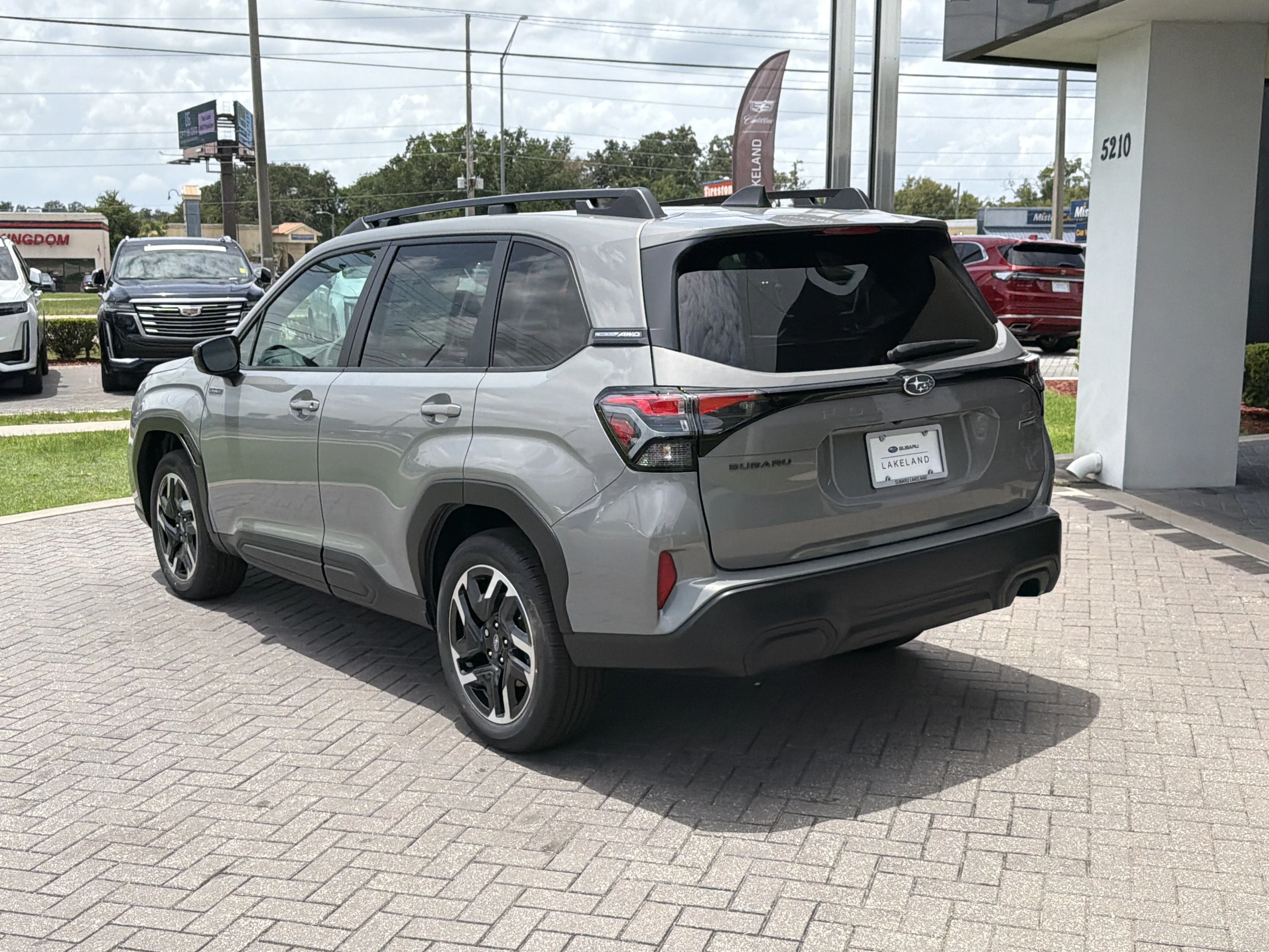 New 2026 RIVER ROCK PEARL Subaru Premium Hybrid image 4