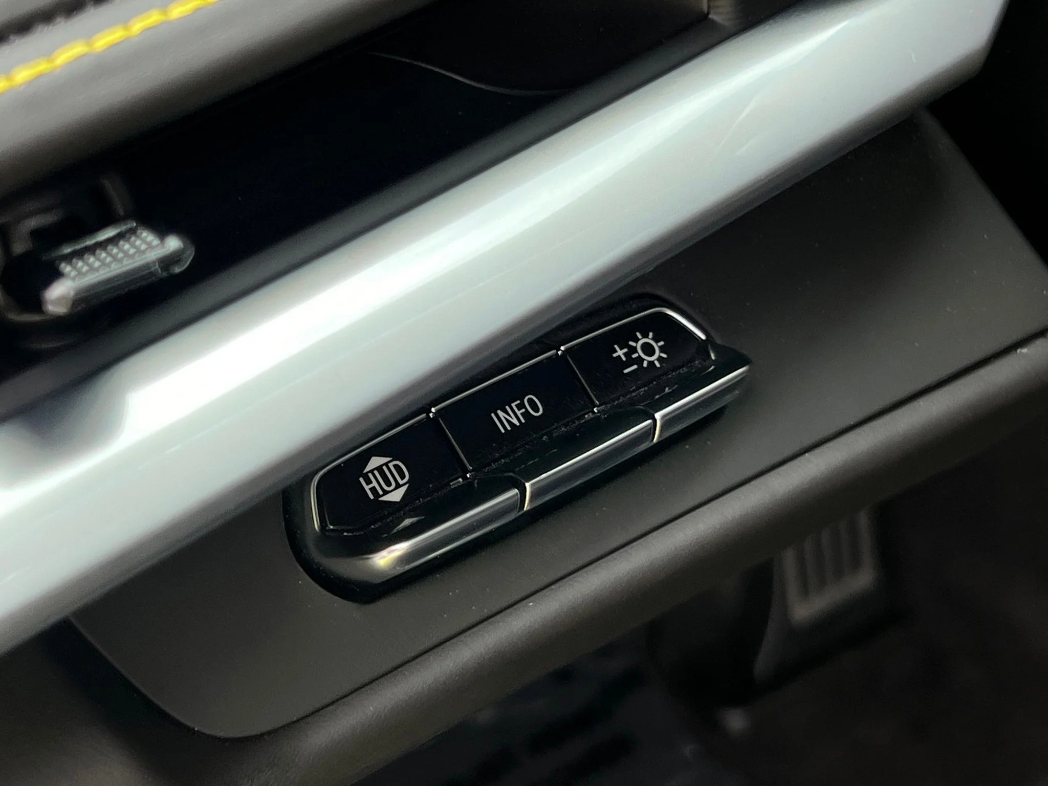 Used 2023 Yellow Chevrolet Z06 image 34