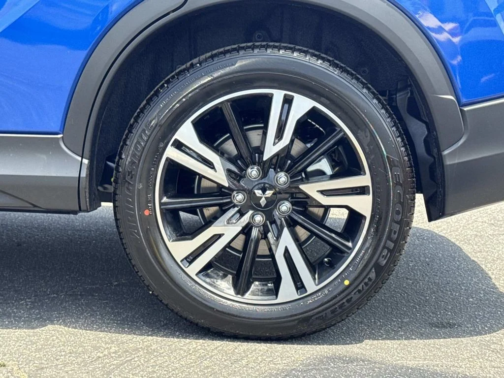 New 2026 Blue Mitsubishi SE 1.5T S-AWC image 34
