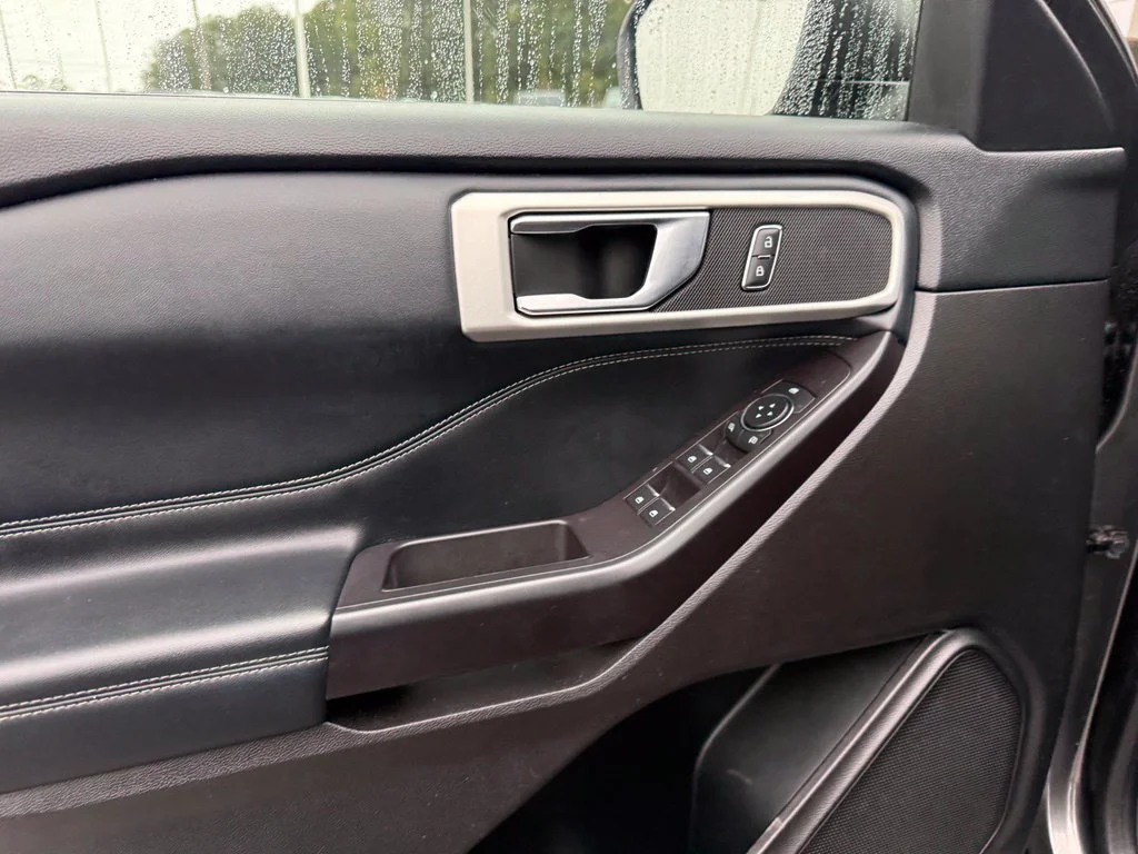 Used 2020 Gray Ford XLT image 5