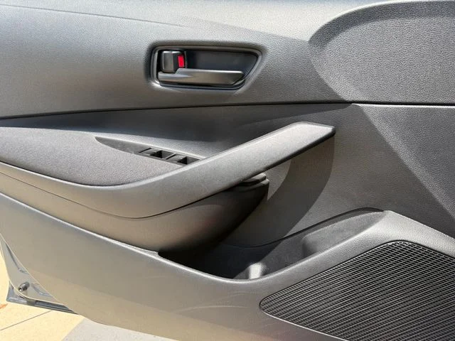 Certified Used 2025 UNDERGROUND Toyota LE image 25