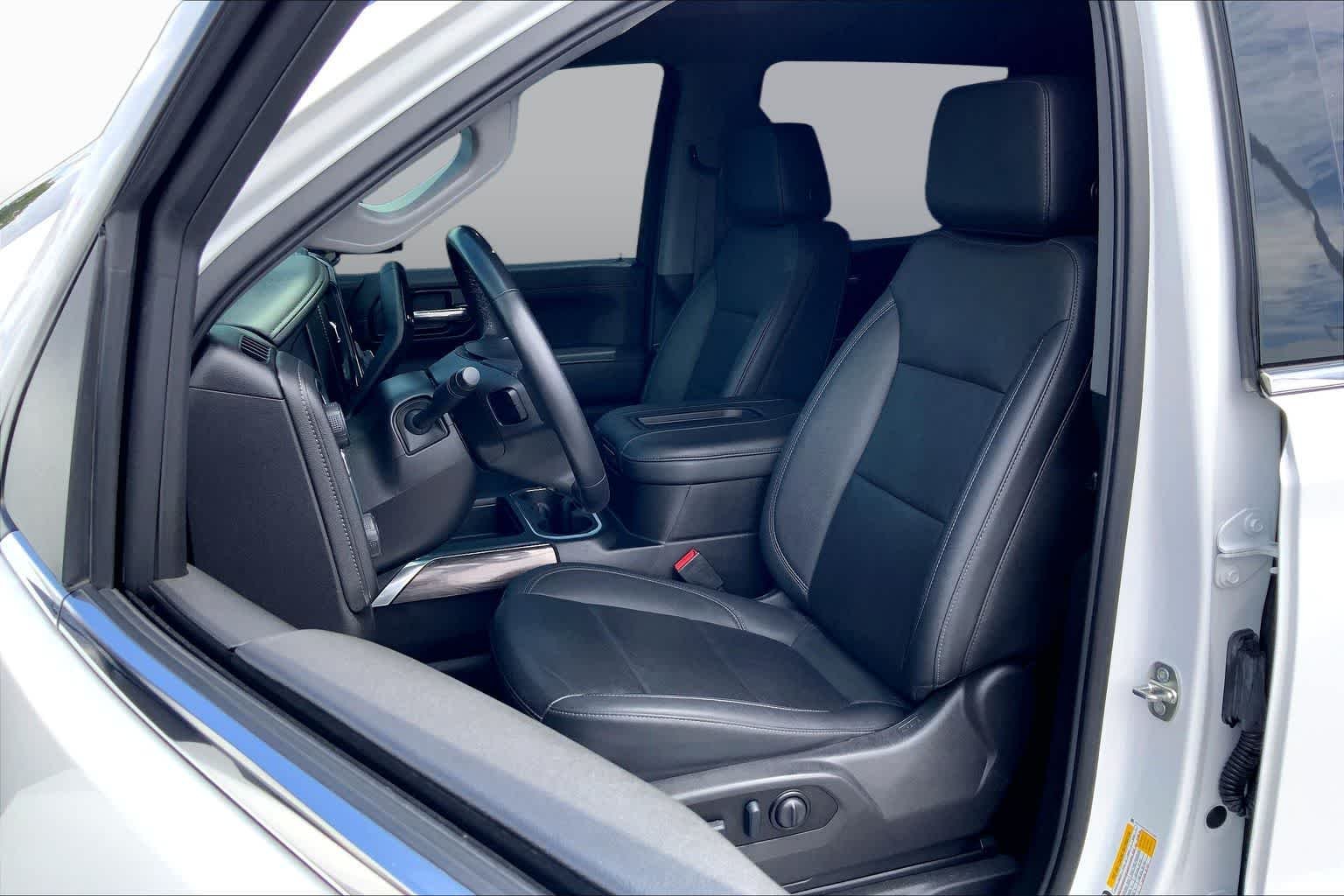 Used 2022 Summit White Chevrolet LTZ image 8