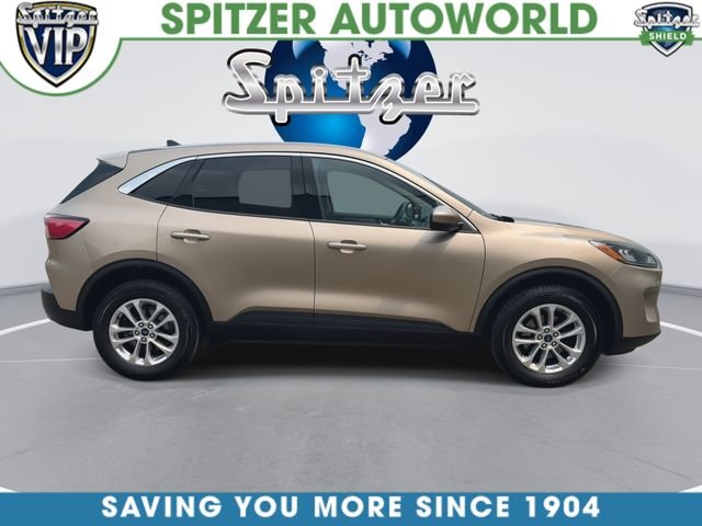 Used 2020 Gold Ford SE image 10